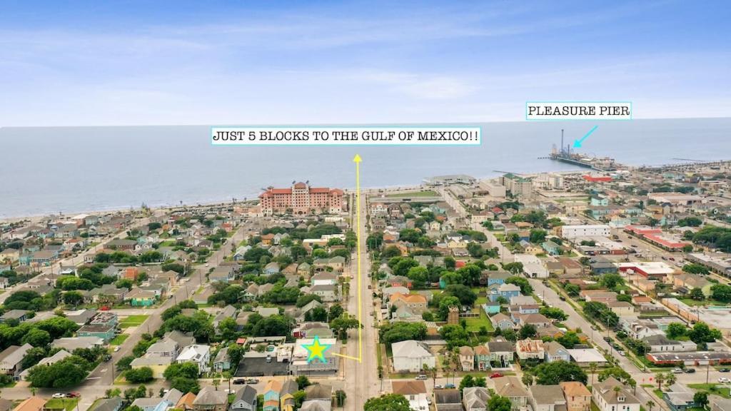 The Sparkled Seahorse Galveston Exterior photo